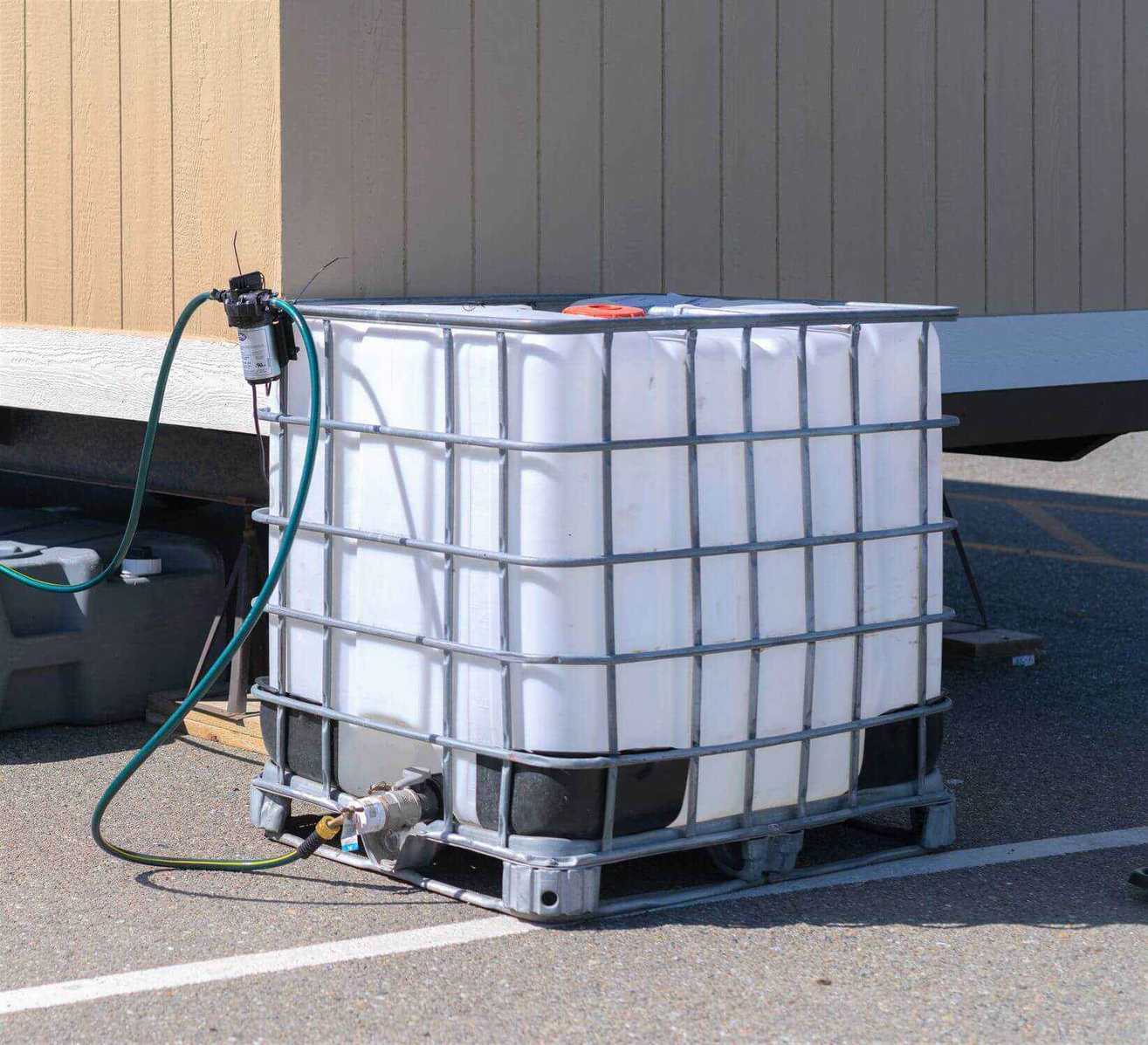 Portable toilet holding tank rental in Atlanta